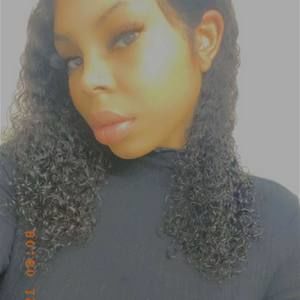 Meet your Posher, Mercedes